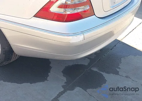 2002 Mercedes-Benz C 240 из США, поврежденный, VIN WDBRF61J62F169485